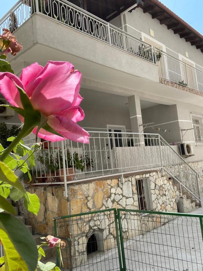 Large Apartment Vlorë 外观 照片