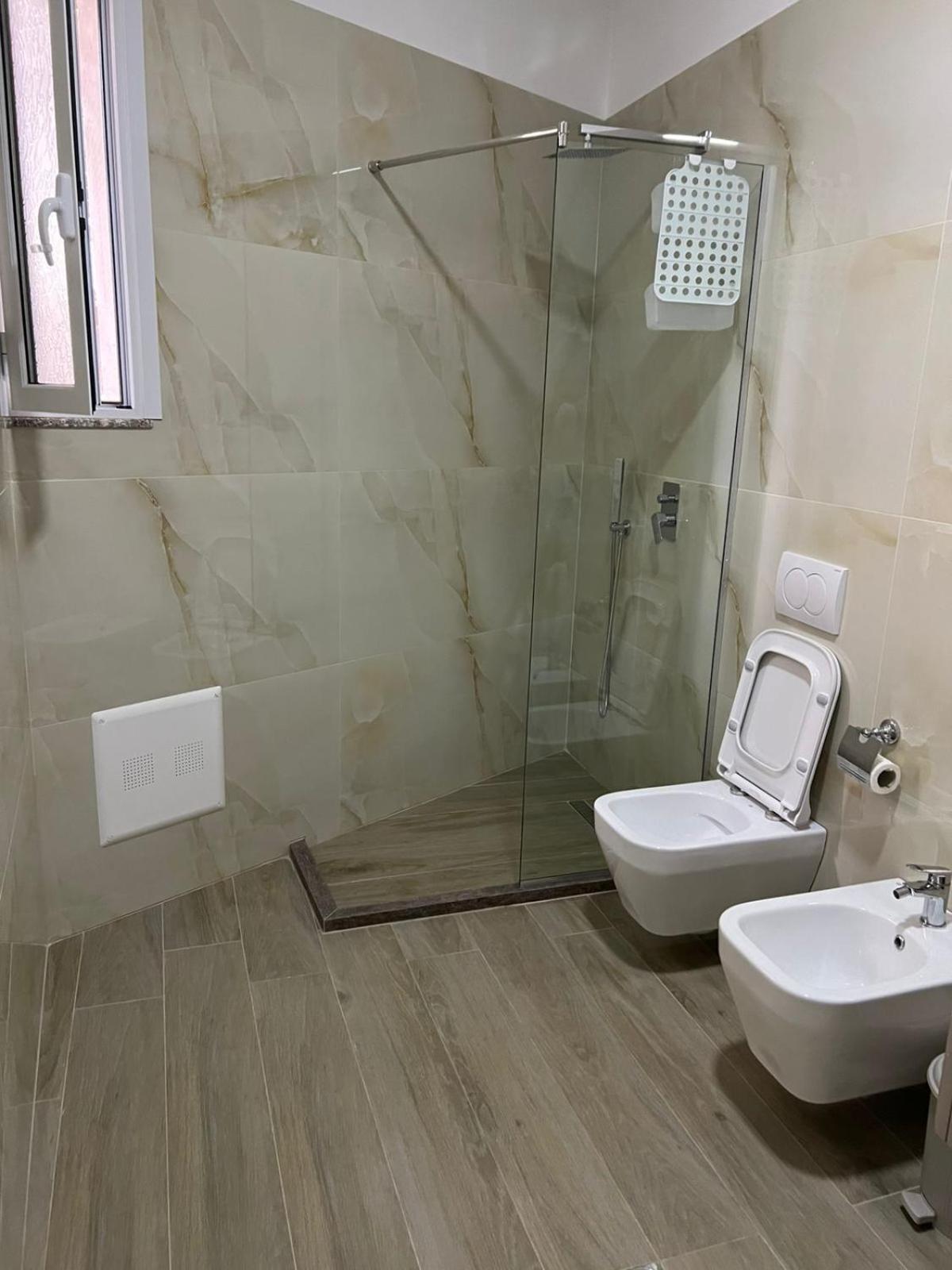 Large Apartment Vlorë 外观 照片