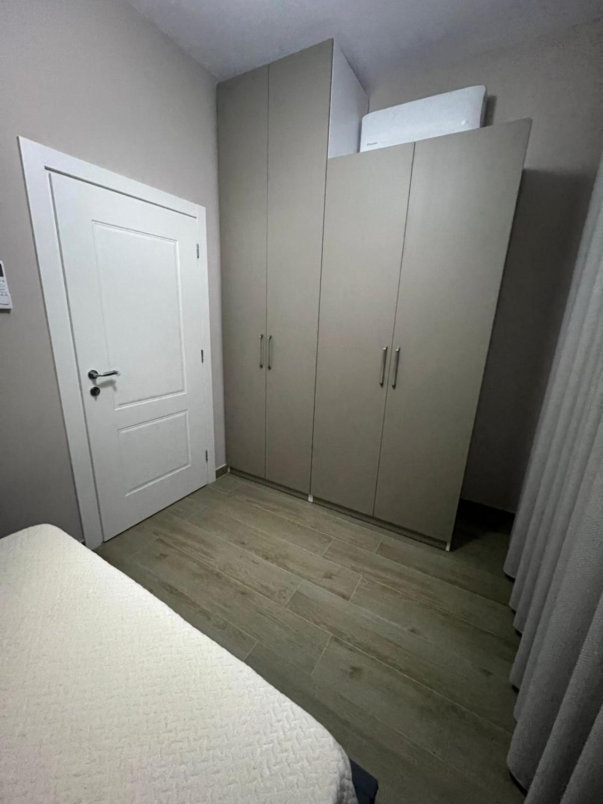 Large Apartment Vlorë 外观 照片